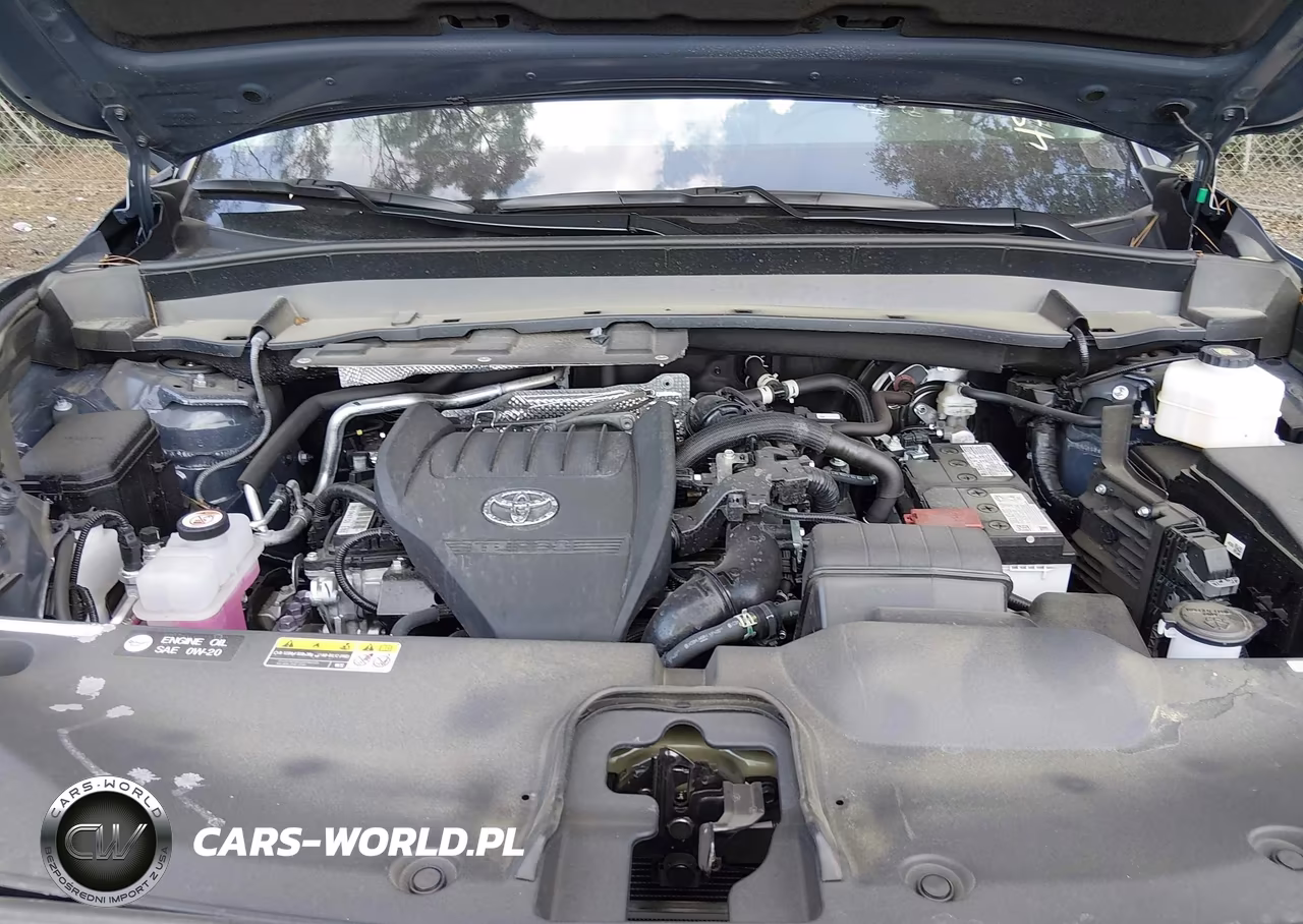 2025 Toyota Grand Highlander Xle VIN:5TDAAAA58SS032728 - 10