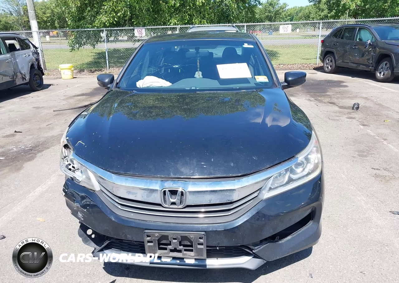 2017 Honda Accord Sport VIN:1HGCR2F56HA303731 - 12