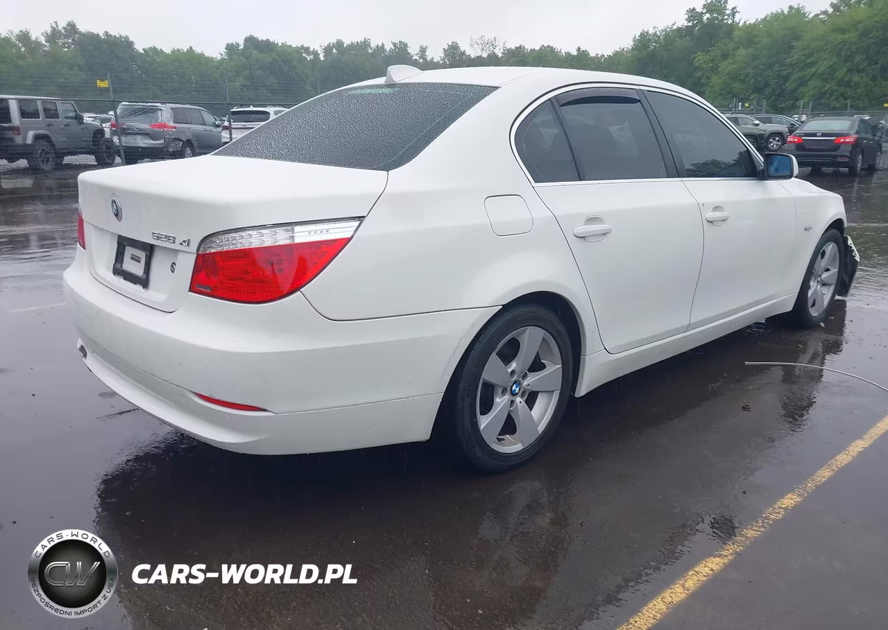 2008 BMW 528Xi VIN:WBANV13548C150463 - 4