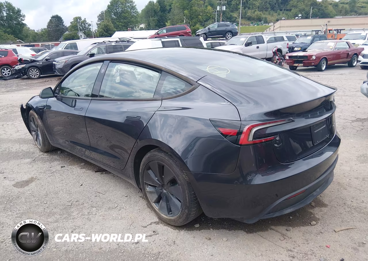 2025 Tesla Model 3 Long Range All-Wheel Drive VIN:5YJ3E1EB0SF001278 - 3