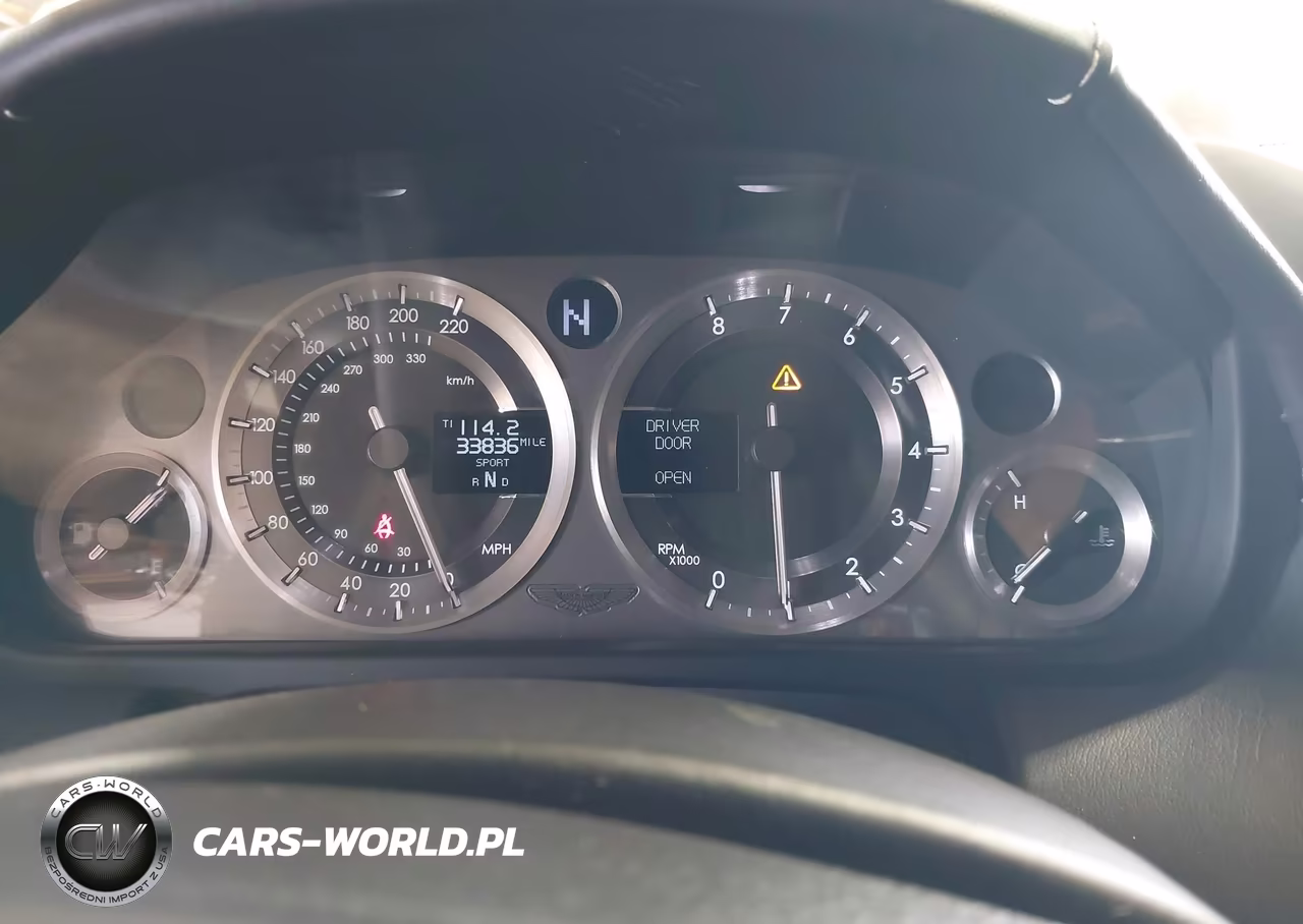2010 Aston Martin V8 Vantage VIN:SCFEFBAC2AGC13750 - 7