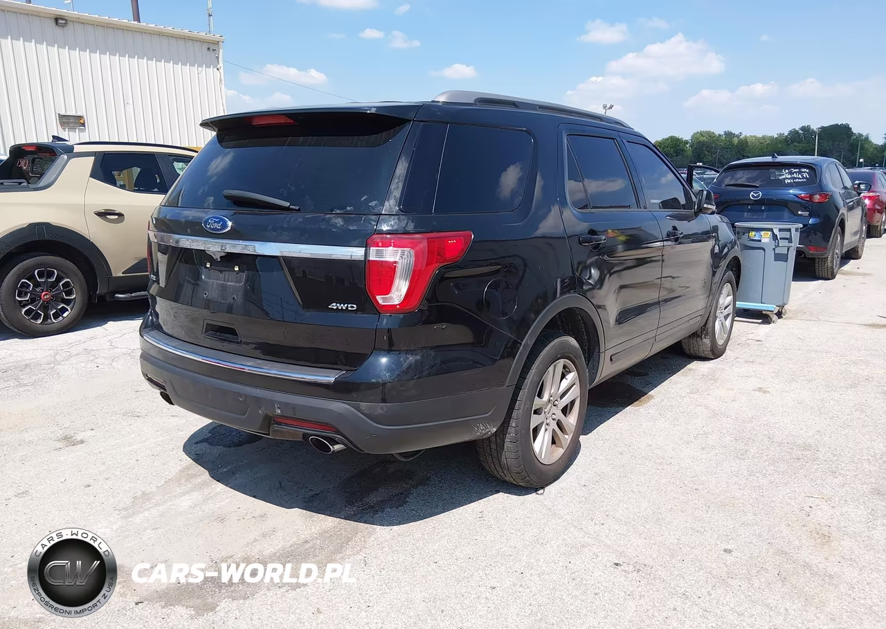 2018 Ford Explorer Xlt VIN:1FM5K8D85JGA02667 - 4