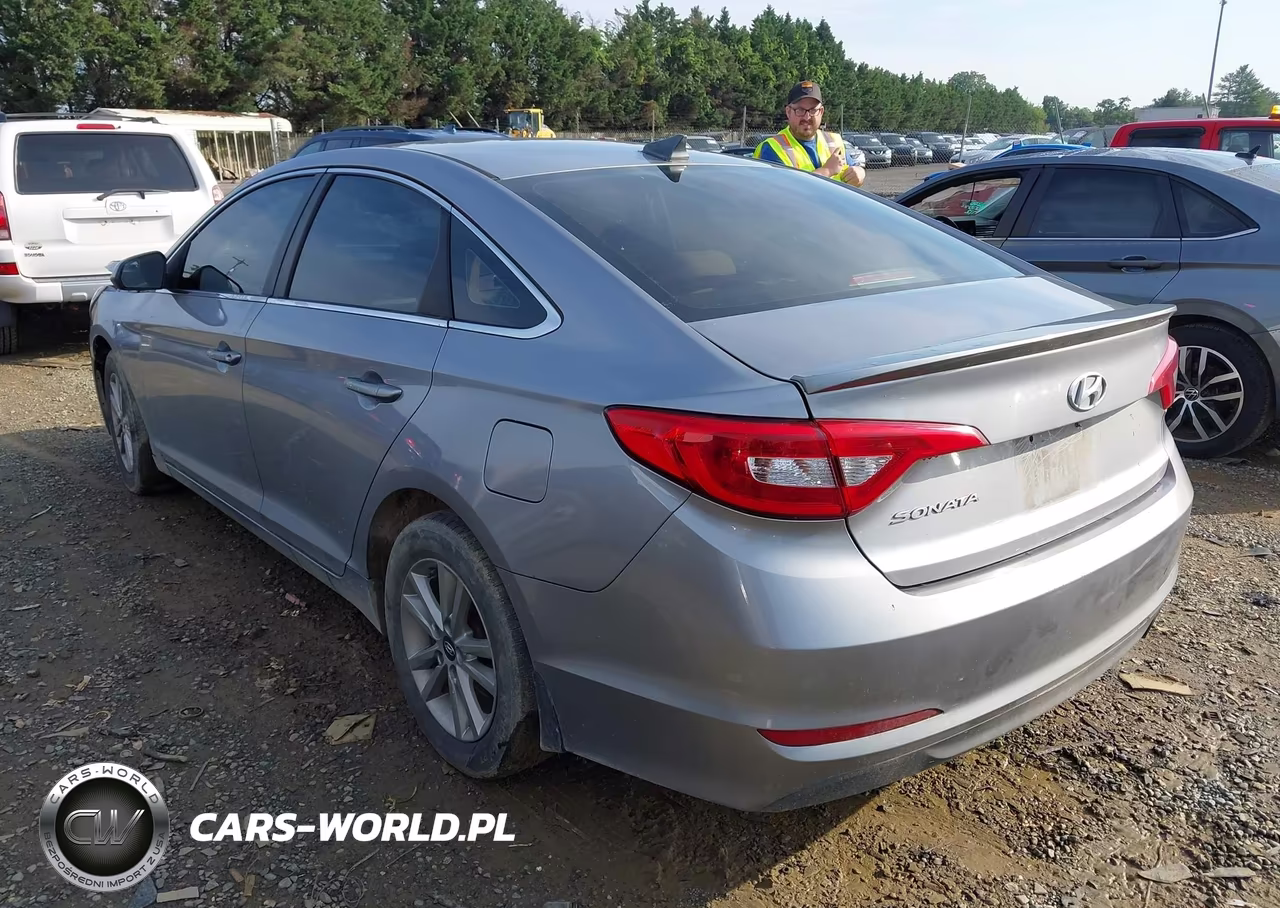 2015 Hyundai Sonata Se VIN:5NPE24AF6FH158672 - 3