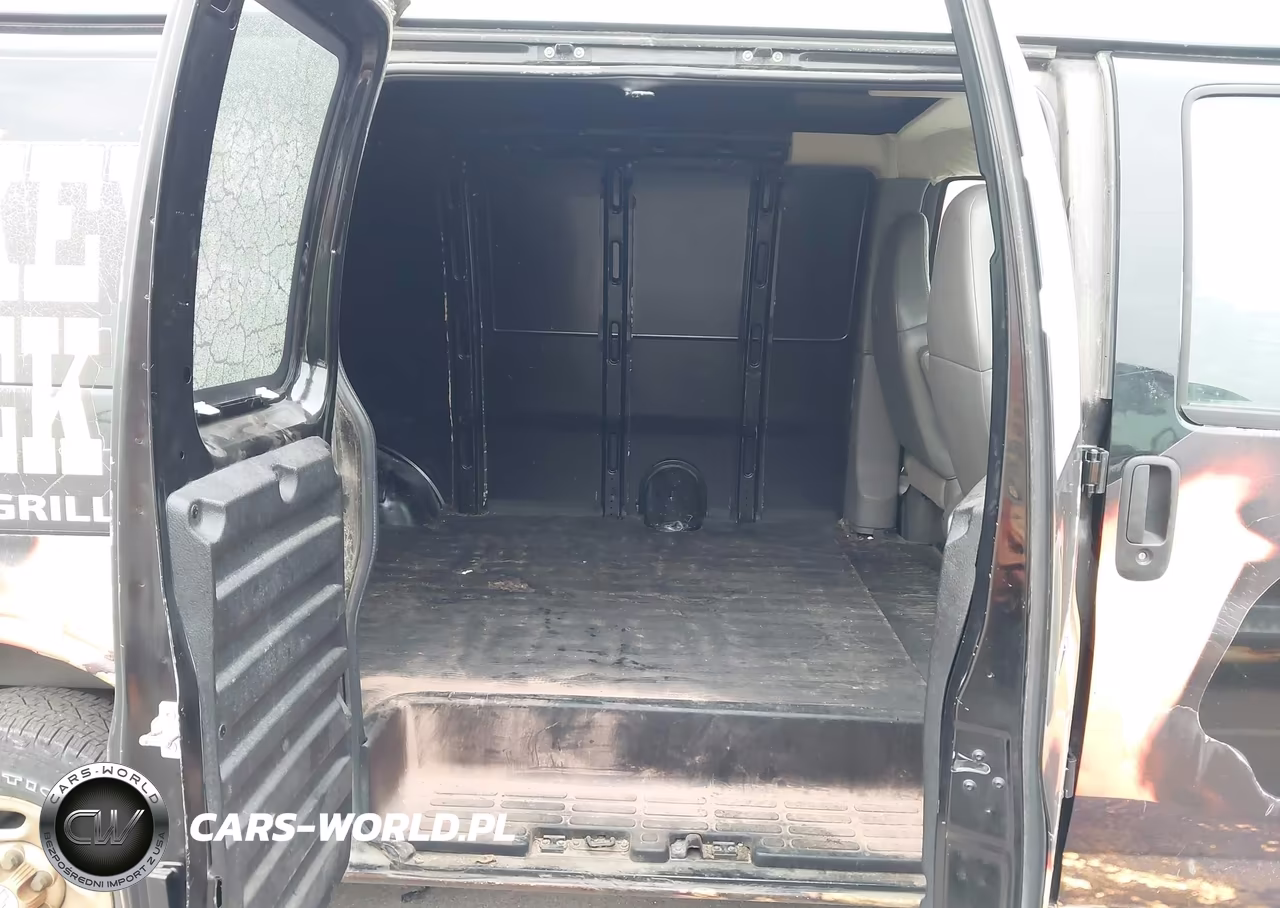 2006 Chevrolet Express Work Van VIN:1GCFG15X261104493 - 8