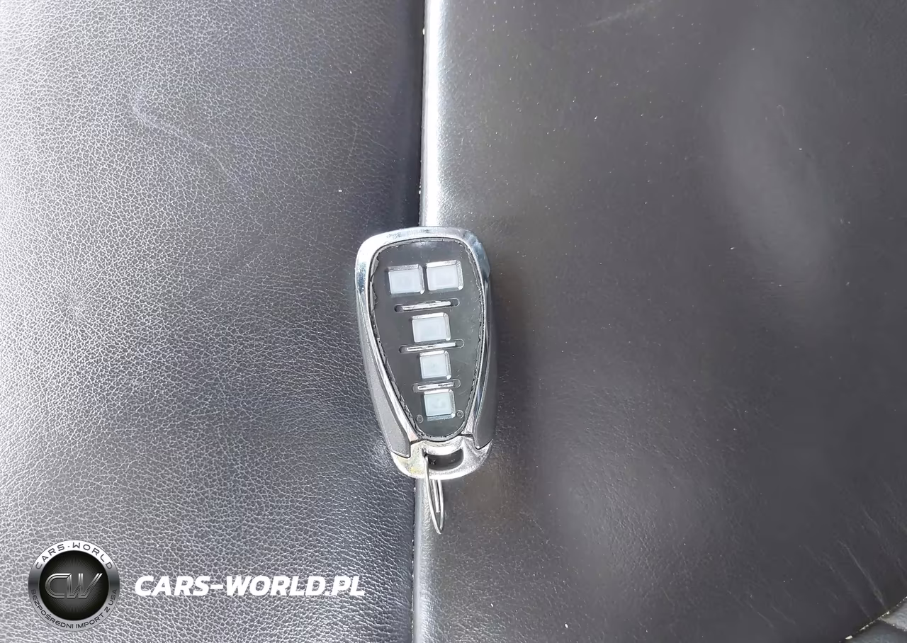 2021 Chevrolet Traverse Awd Lt Leather VIN:1GNEVHKW5MJ126790 - 11