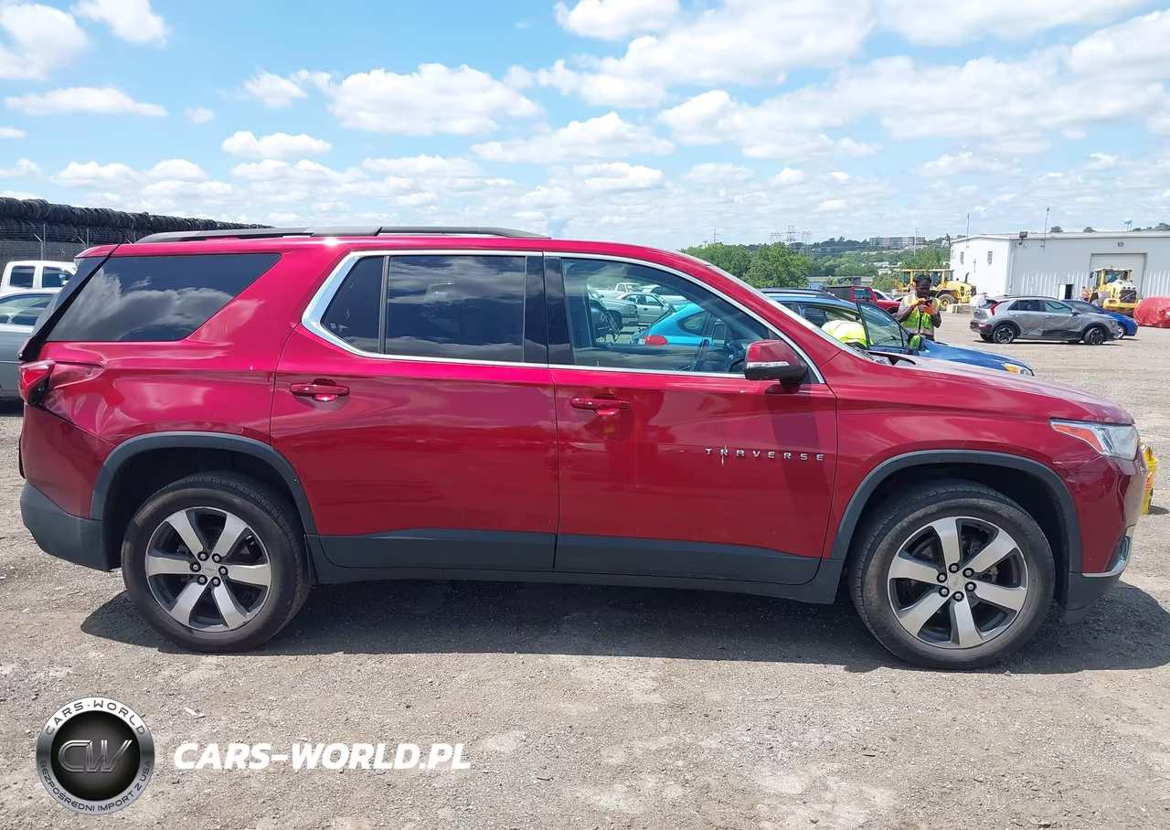 2021 Chevrolet Traverse Awd Lt Leather VIN:1GNEVHKW5MJ126790 - 13