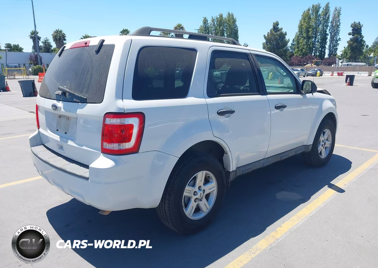 2010 Ford Escape Hybrid Limited VIN:1FMCU4K30AKD33946 - 4