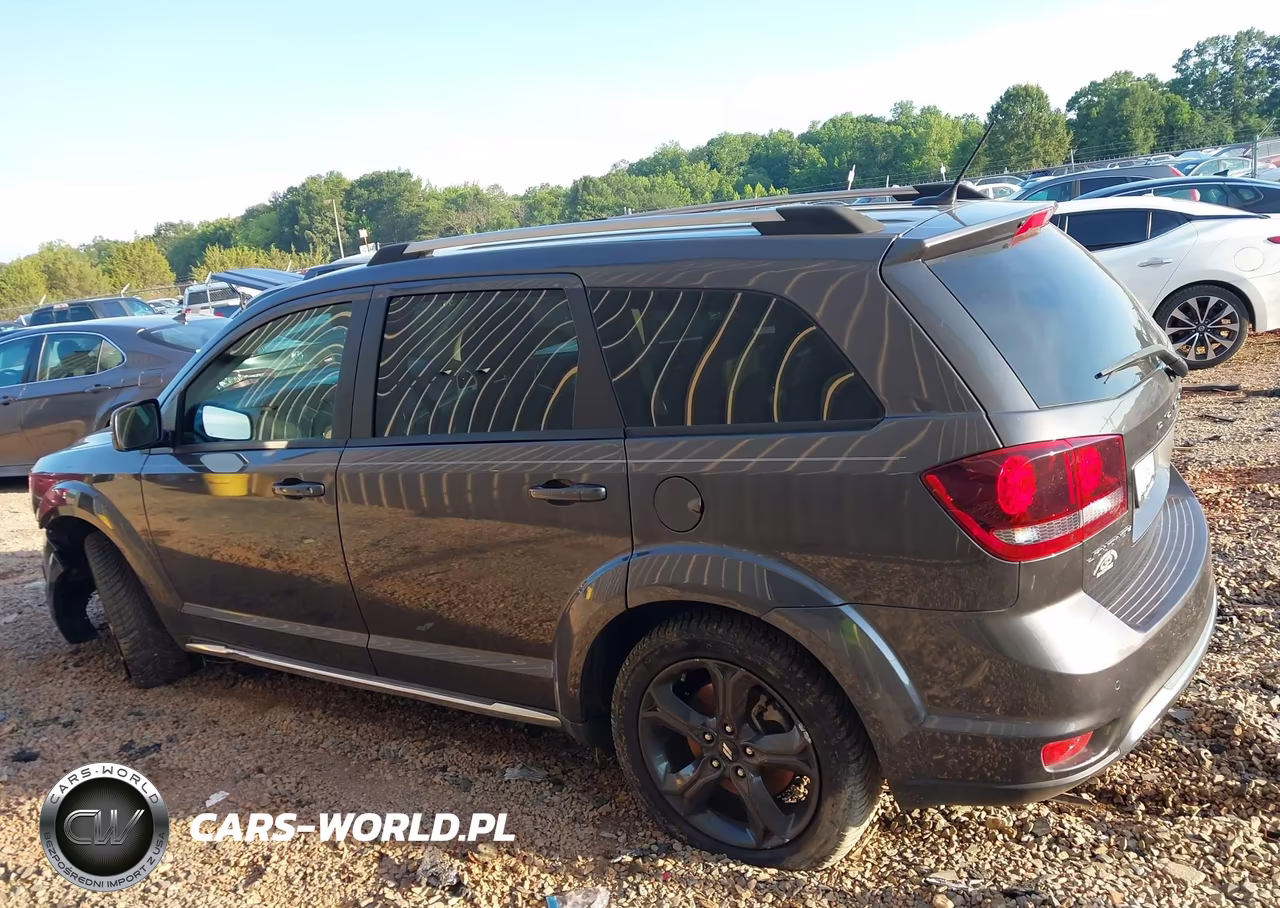 2018 Dodge Journey Crossroad VIN:3C4PDCGG2JT209185 - 14