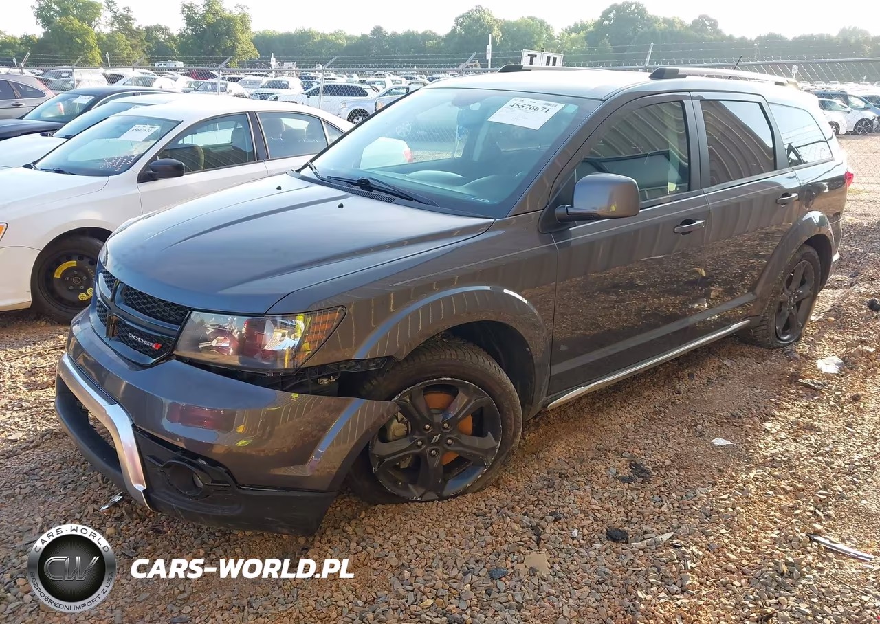 2018 Dodge Journey Crossroad VIN:3C4PDCGG2JT209185 - 2