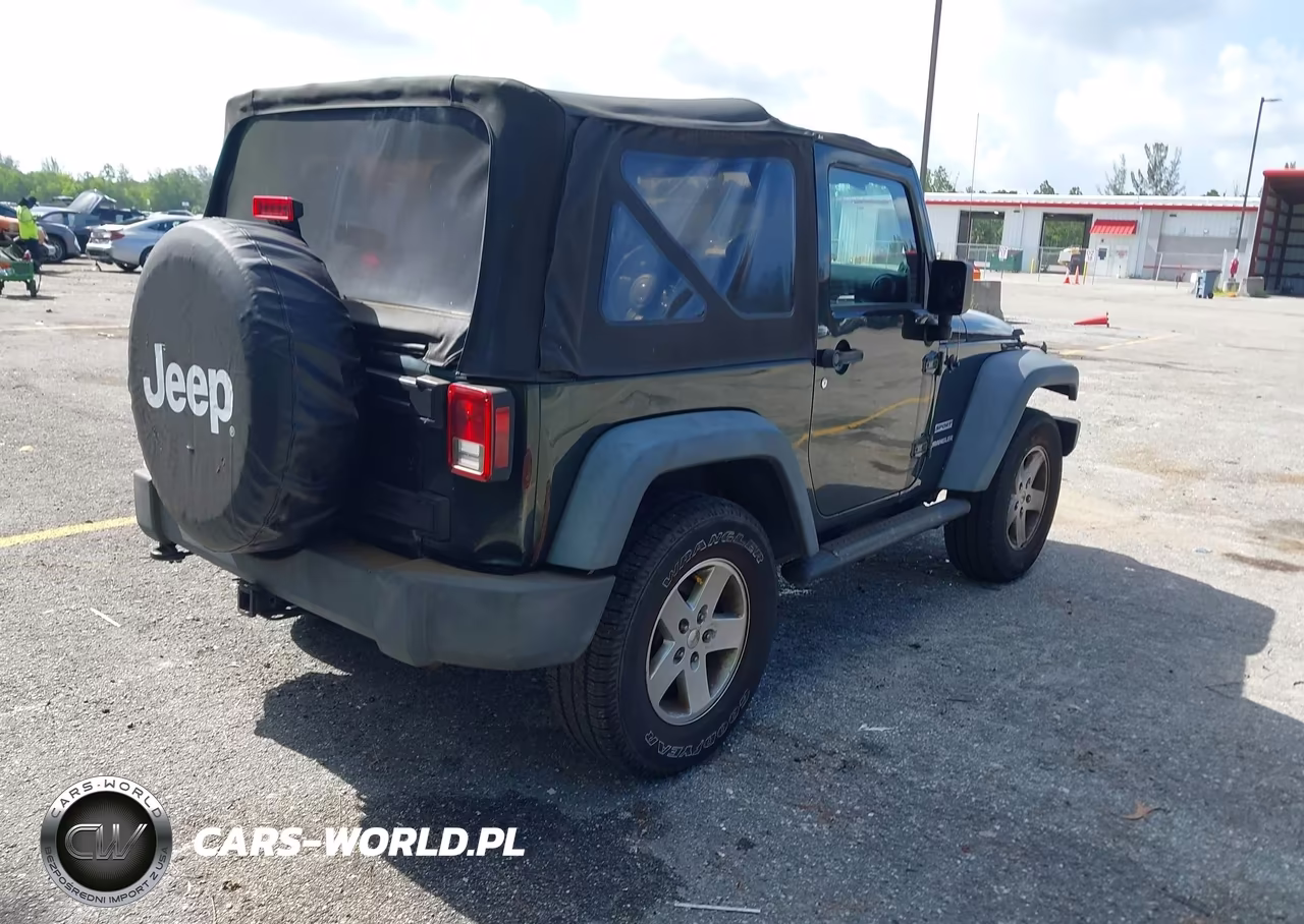 2012 Jeep Wrangler Sport VIN:1C4AJWAG9CL113187 - 4