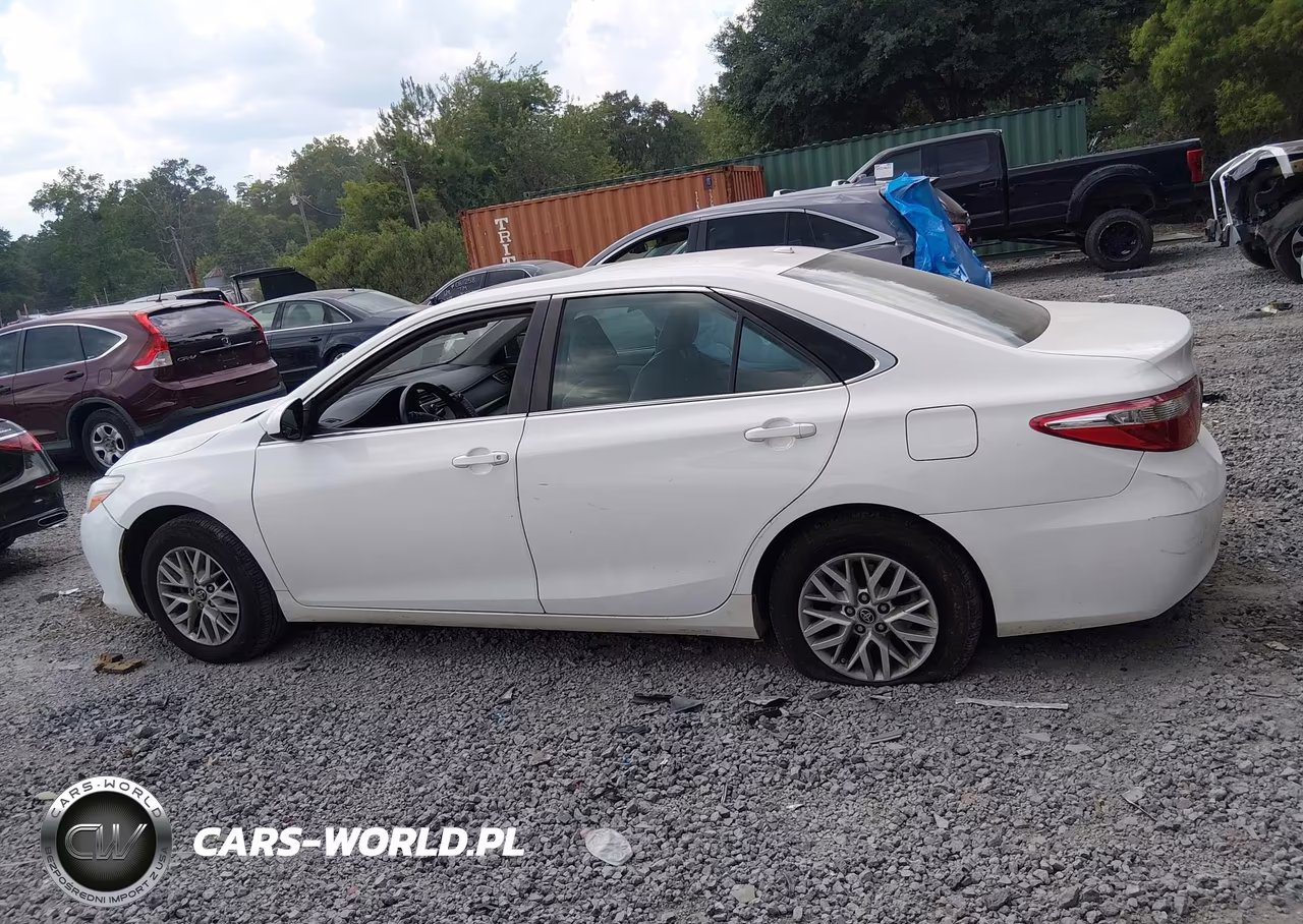 2017 Toyota Camry Le VIN:4T1BF1FK4HU359762 - 14