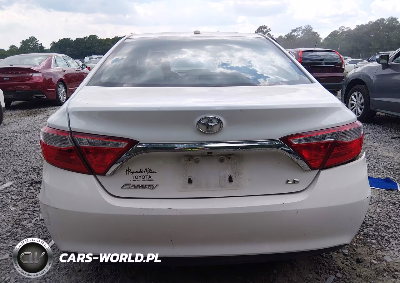 2017 Toyota Camry Le VIN:4T1BF1FK4HU359762 - 16