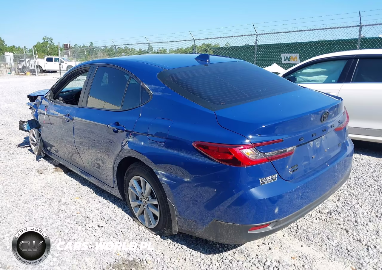 2025 Toyota Camry Le VIN:4T1DBADKXSU010510 - 3