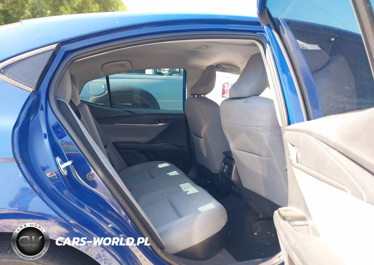 2025 Toyota Camry Le VIN:4T1DBADKXSU010510 - 8