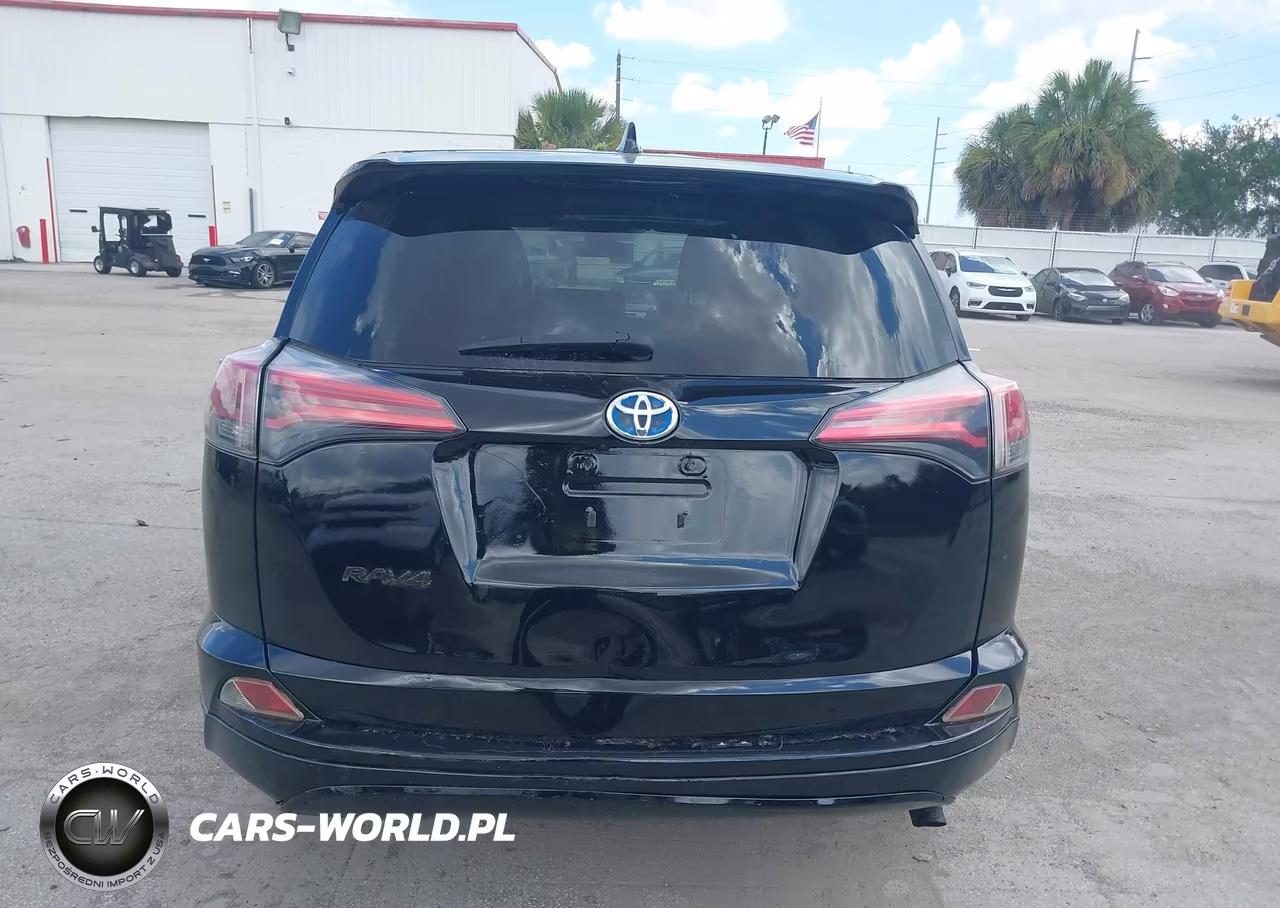 2018 Toyota Rav4 Hybrid Le VIN:JTMRJREV0JD222206 - 16