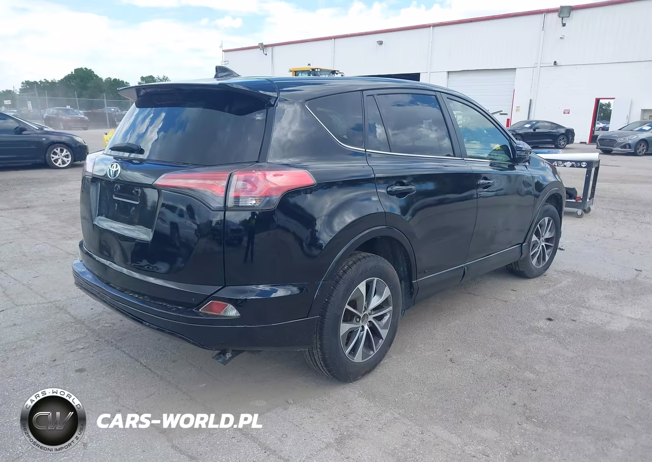 2018 Toyota Rav4 Hybrid Le VIN:JTMRJREV0JD222206 - 4