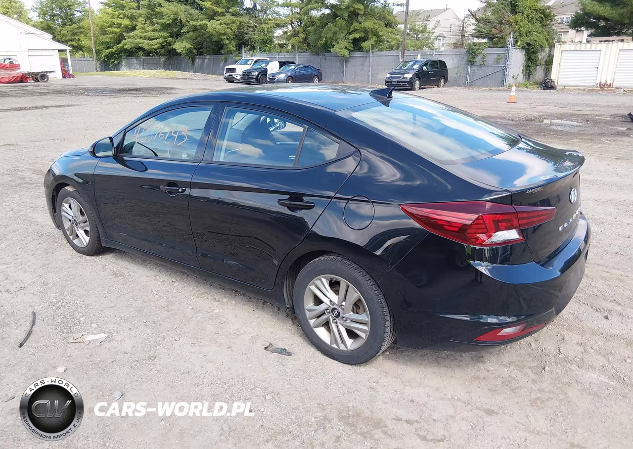 2019 Hyundai Elantra Sel VIN:5NPD84LF3KH431228 - 3