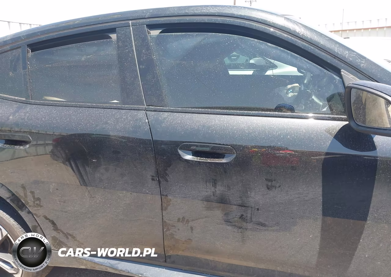2025 BMW X2 xDrive28I VIN:WBX63GM00S5318620 - 13