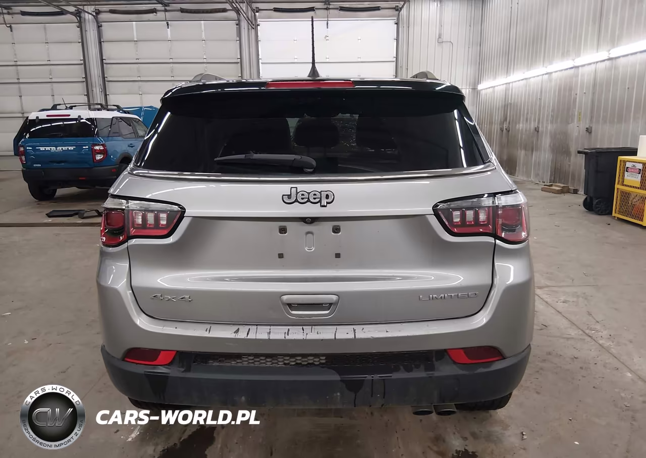 2018 Jeep Compass Limited 4X4 VIN:3C4NJDCB9JT399342 - 17