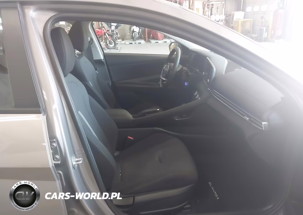2023 Hyundai Elantra Se VIN:KMHLL4AG9PU550898 - 5