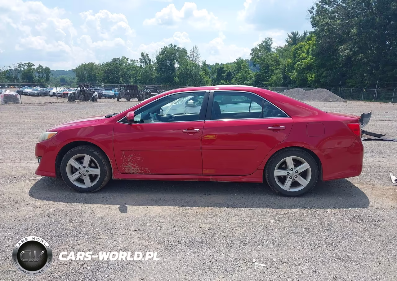 2013 Toyota Camry Se VIN:4T1BF1FK4DU721812 - 15