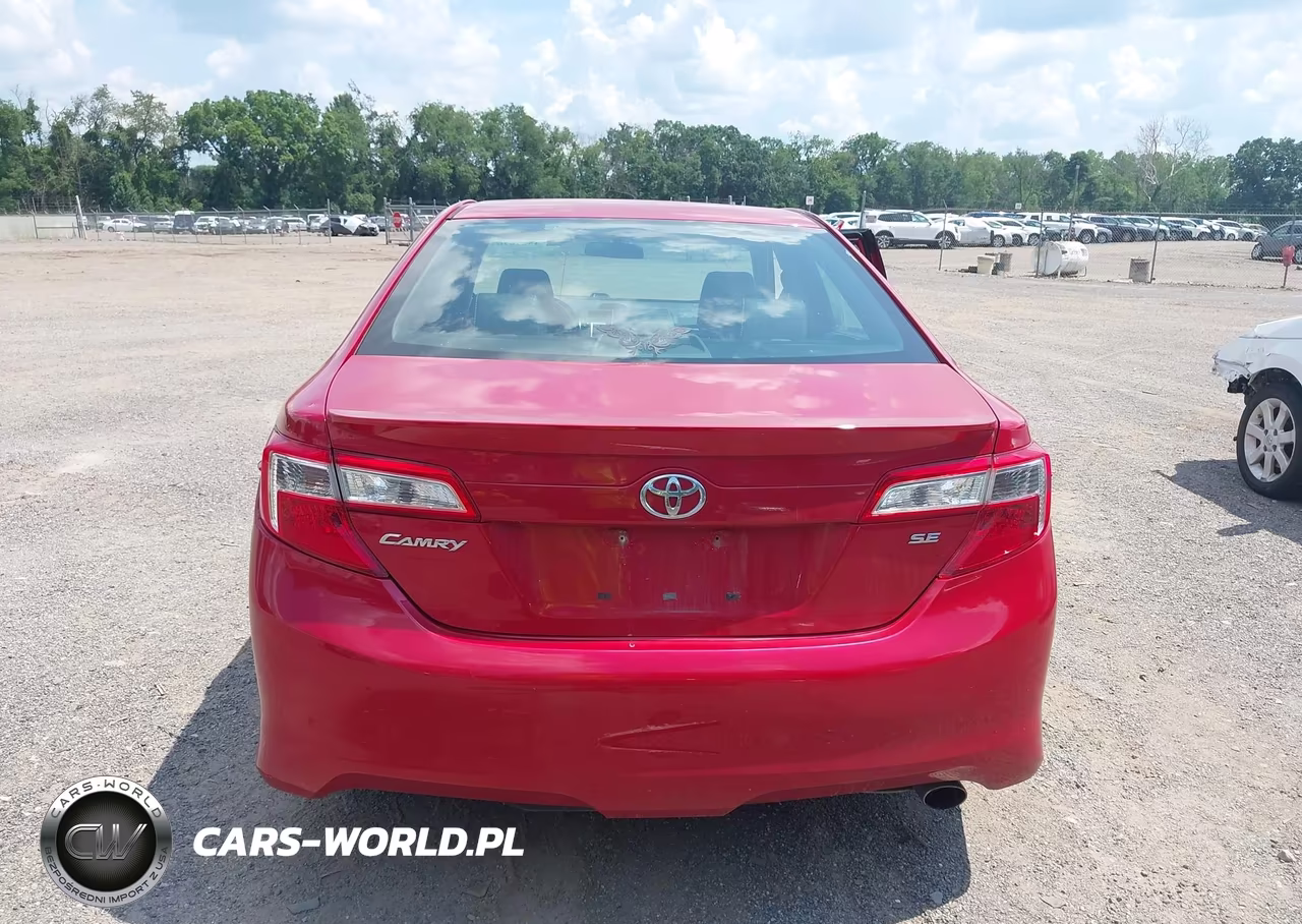 2013 Toyota Camry Se VIN:4T1BF1FK4DU721812 - 17