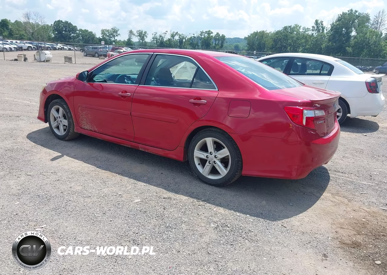 2013 Toyota Camry Se VIN:4T1BF1FK4DU721812 - 3