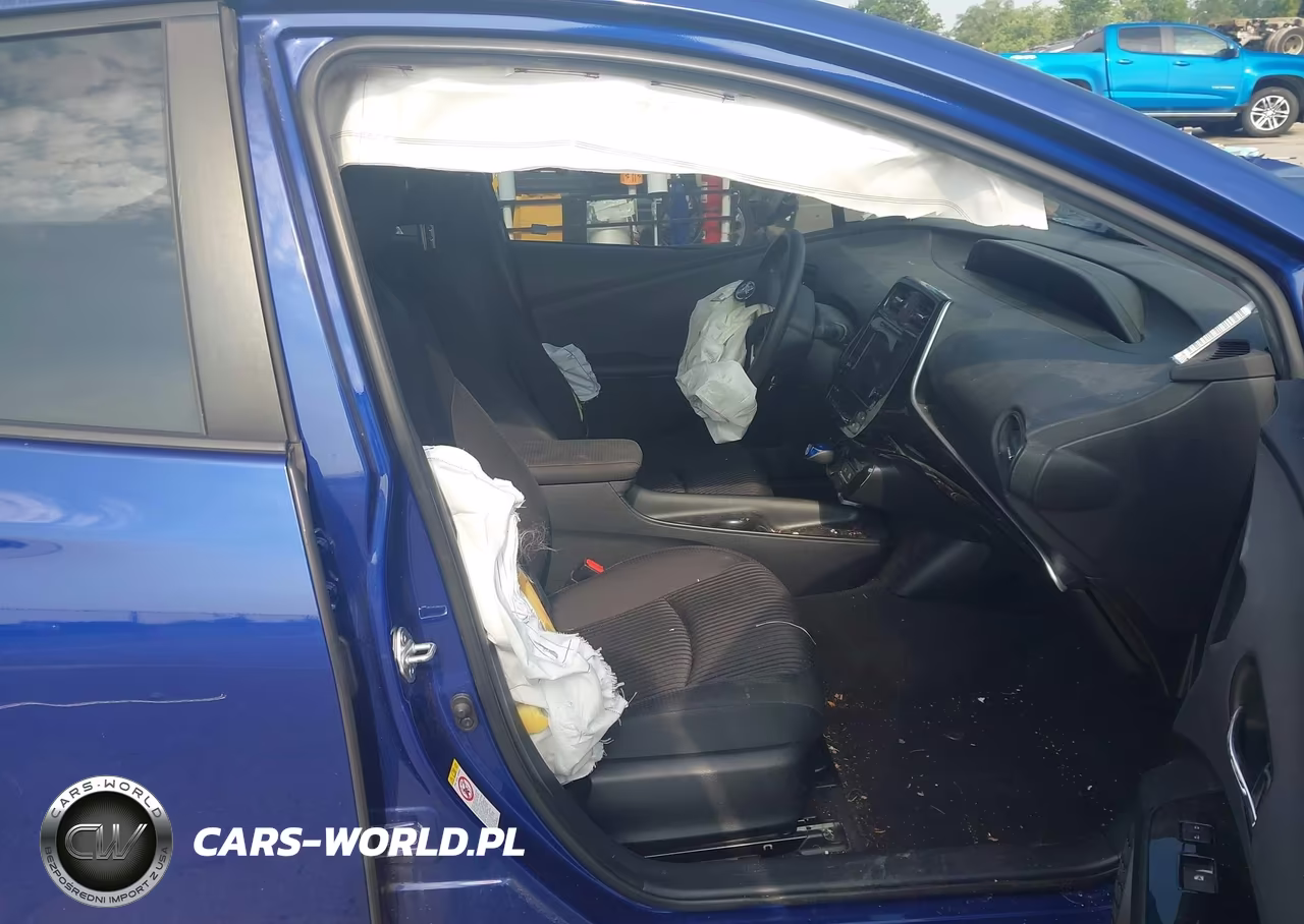 2016 Toyota Prius Two VIN:JTDKBRFU6G3525848 - 5