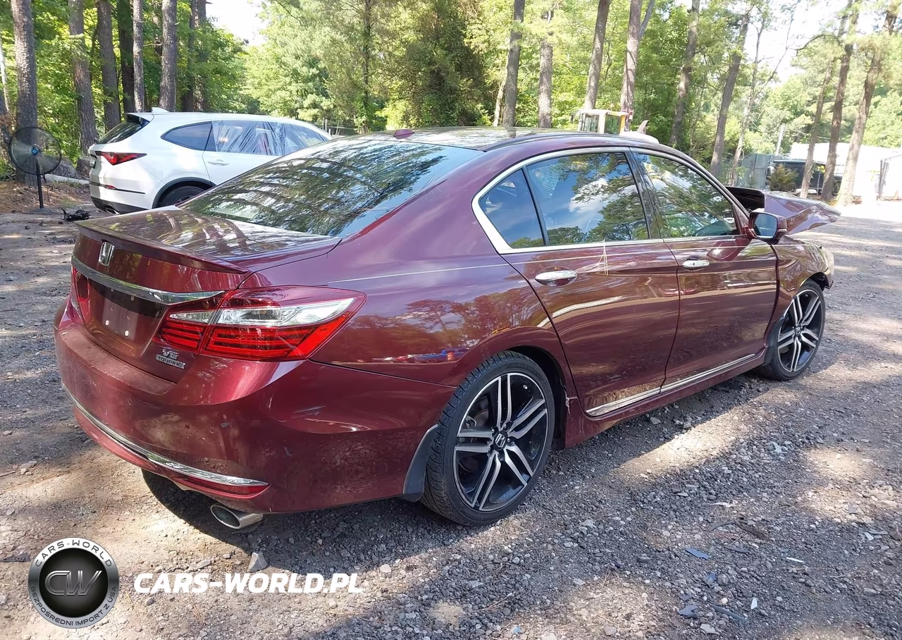 2017 Honda Accord Touring V6 VIN:1HGCR3F92HA015116 - 4