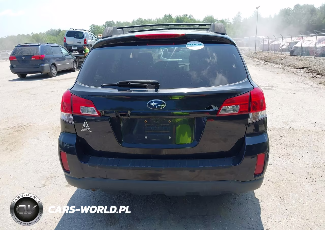 2010 Subaru Outback 2.5I Premium VIN:4S4BRBCC2A3313644 - 15