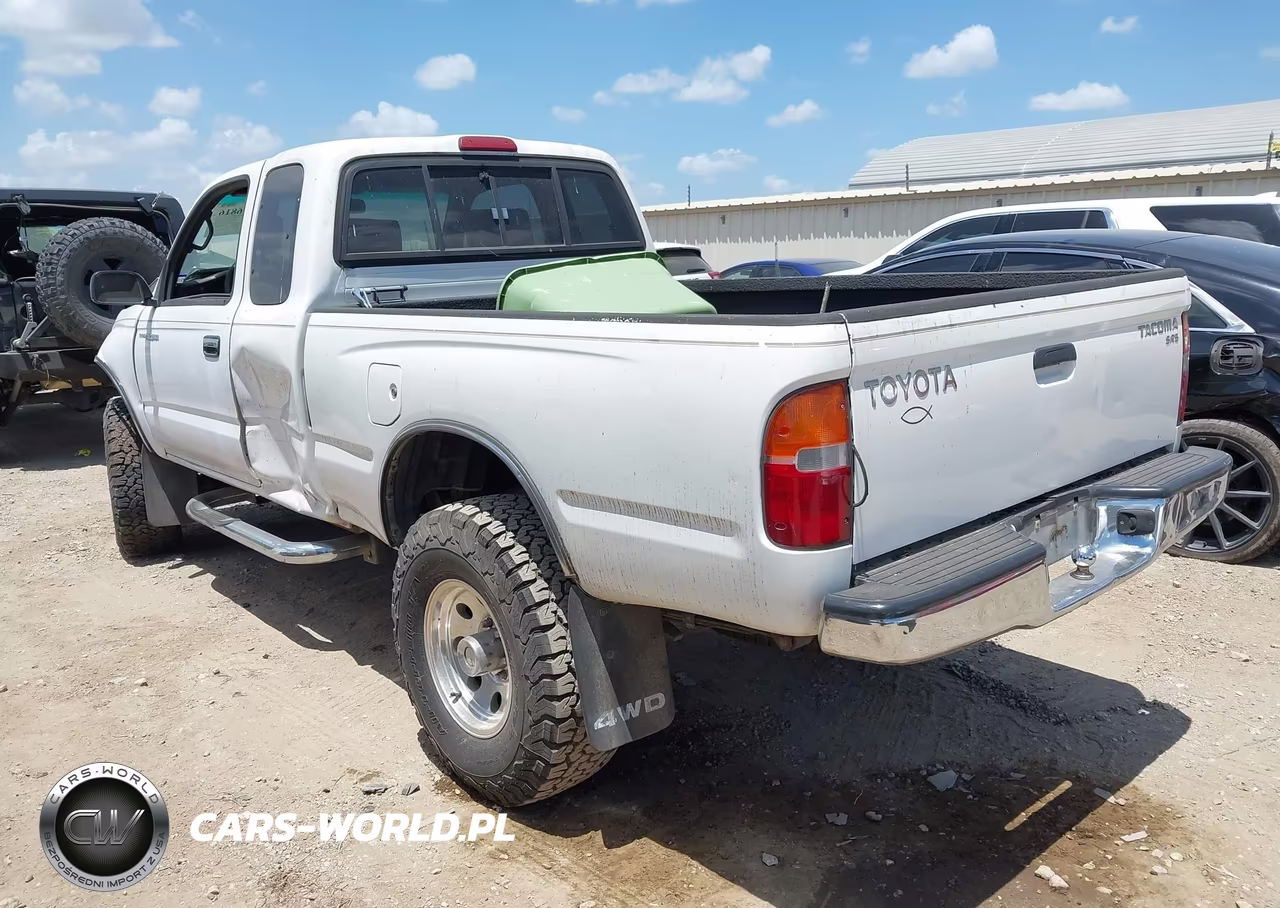 1999 Toyota Tacoma VIN:4TAWM72N8XZ476160 - 3