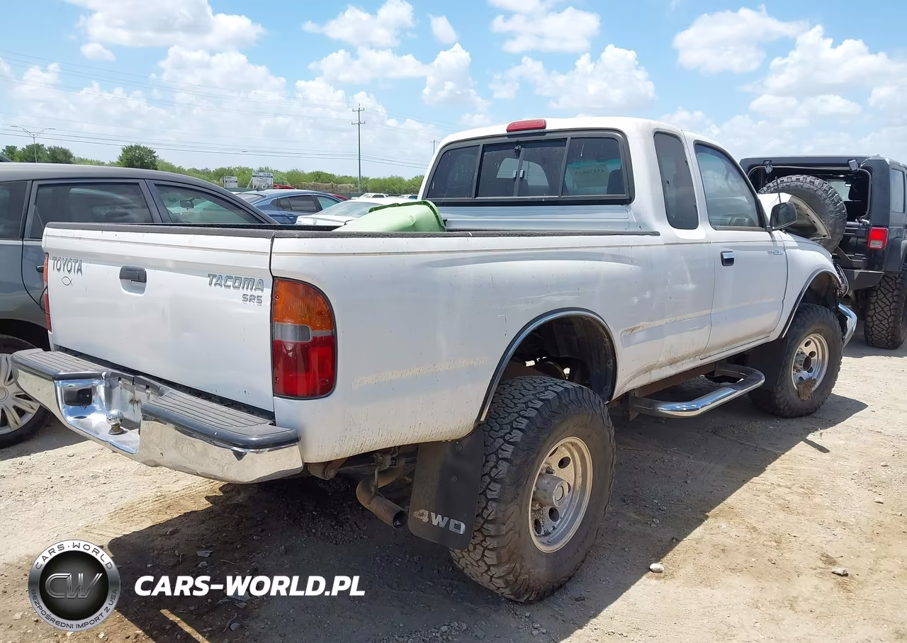 1999 Toyota Tacoma VIN:4TAWM72N8XZ476160 - 4