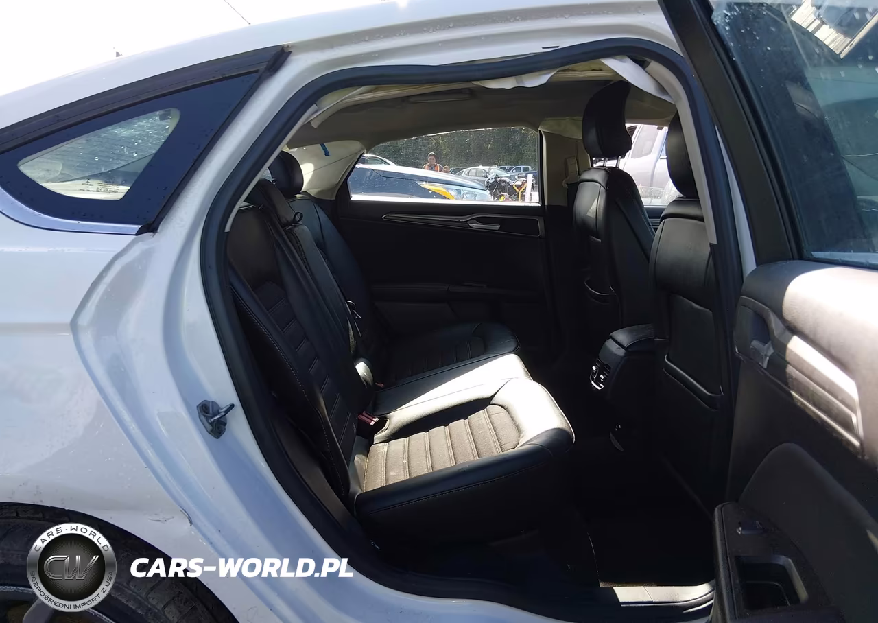 2017 Ford Fusion Se VIN:3FA6P0H72HR228865 - 8