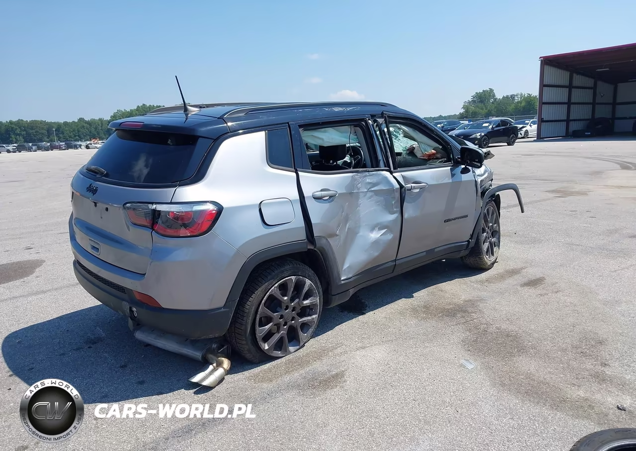 2019 Jeep Compass High Altitude Fwd VIN:3C4NJCCB3KT819611 - 4