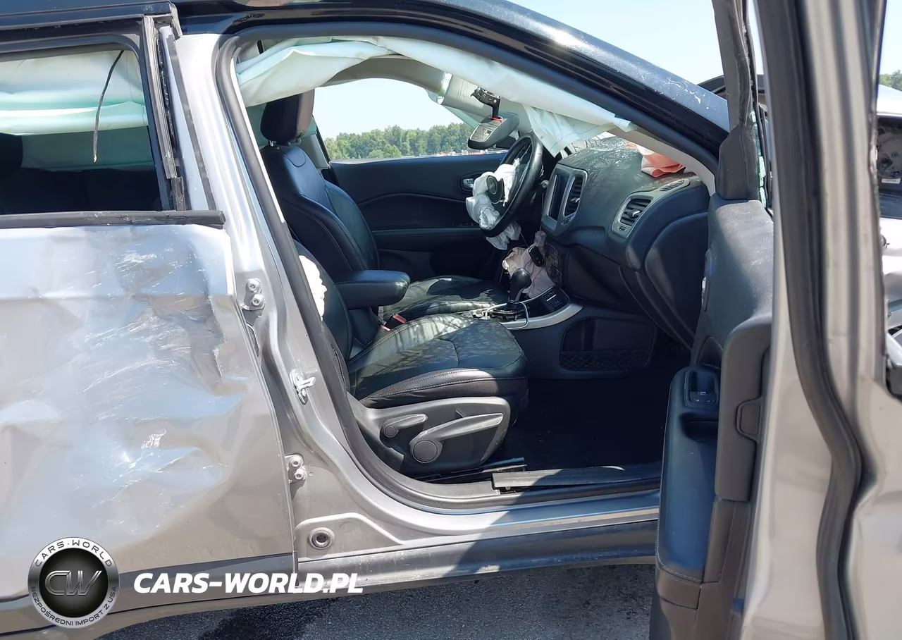 2019 Jeep Compass High Altitude Fwd VIN:3C4NJCCB3KT819611 - 5