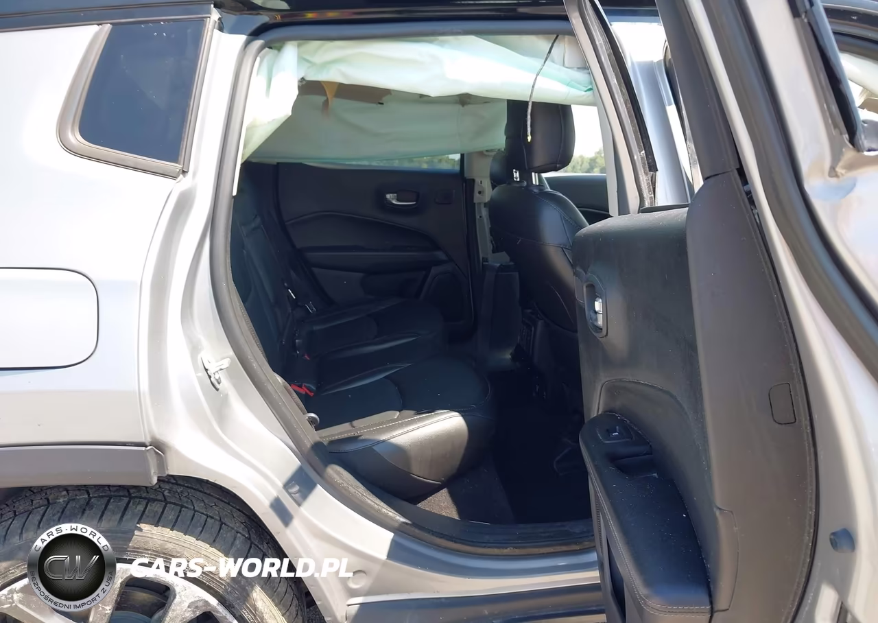 2019 Jeep Compass High Altitude Fwd VIN:3C4NJCCB3KT819611 - 8