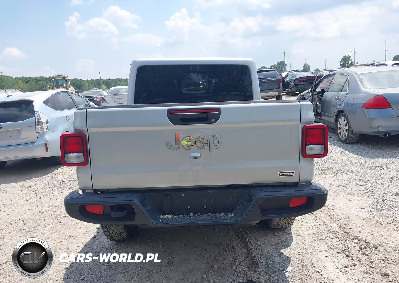 2023 Jeep Gladiator Overland 4X4 VIN:1C6HJTFG3PL531845 - 17