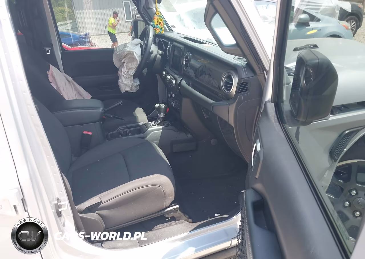 2023 Jeep Gladiator Overland 4X4 VIN:1C6HJTFG3PL531845 - 5