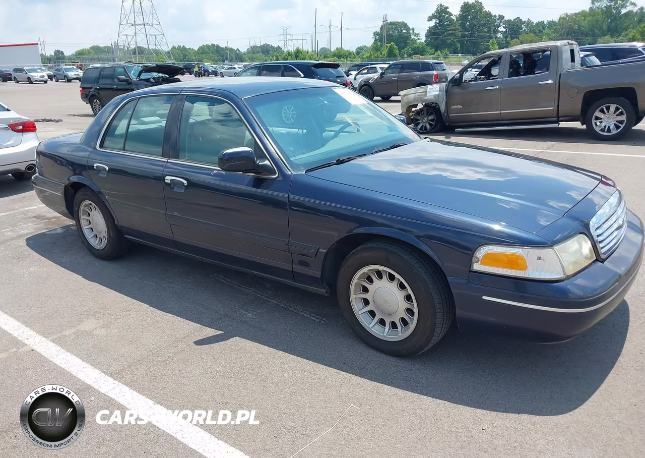 2000 Ford Crown Victoria Lx VIN:2FAFP74W8YX150101 - 13