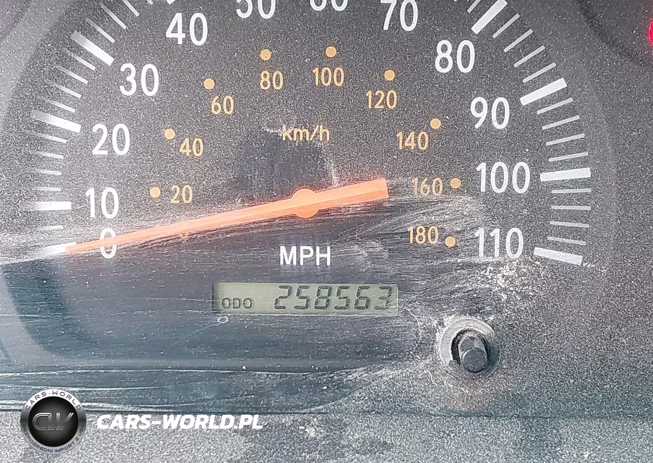 2001 Toyota Tundra VIN:5TBJN32161S168049 - 7