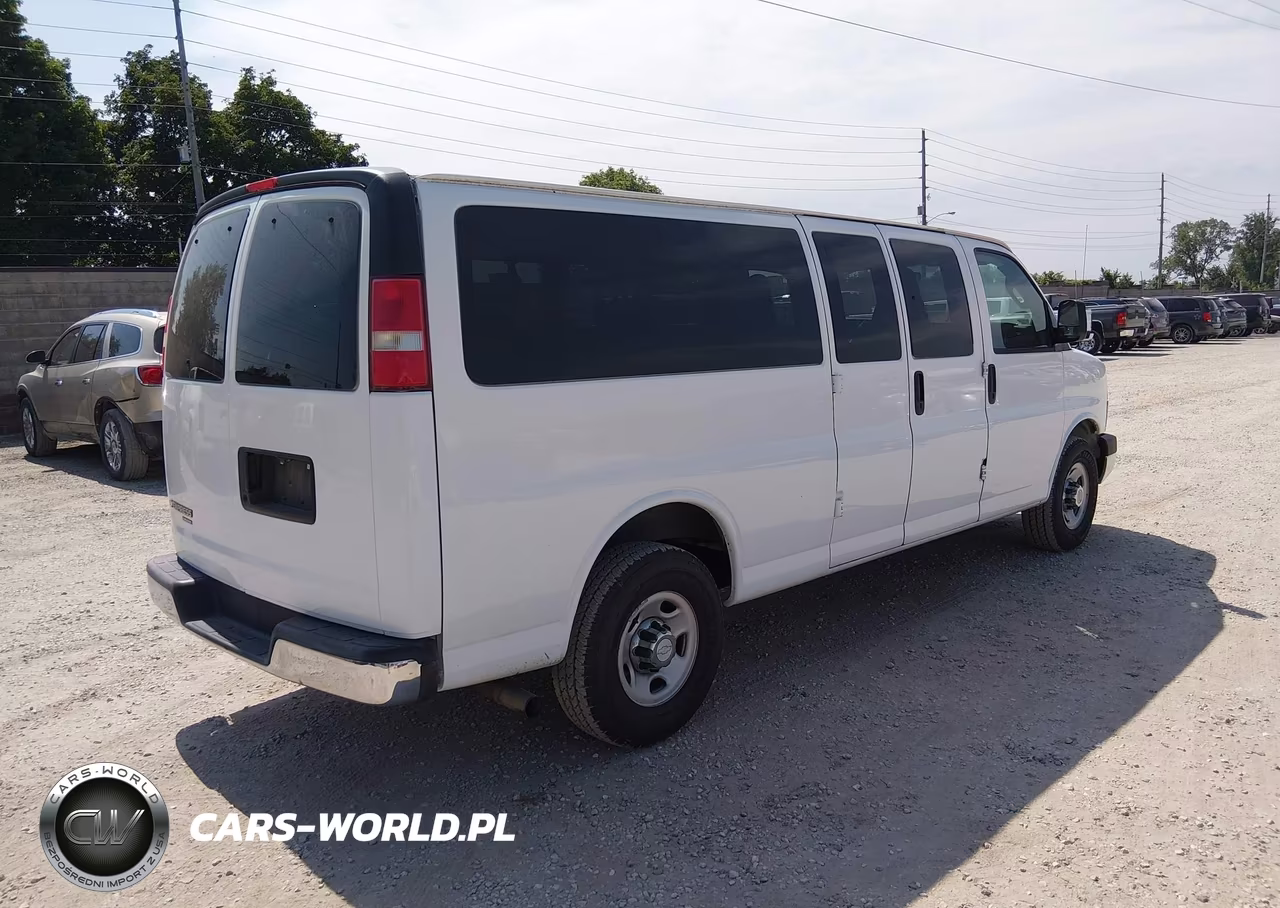 2016 Chevrolet Express 3500 Lt VIN:1GAZGPFG8G1317828 - 4