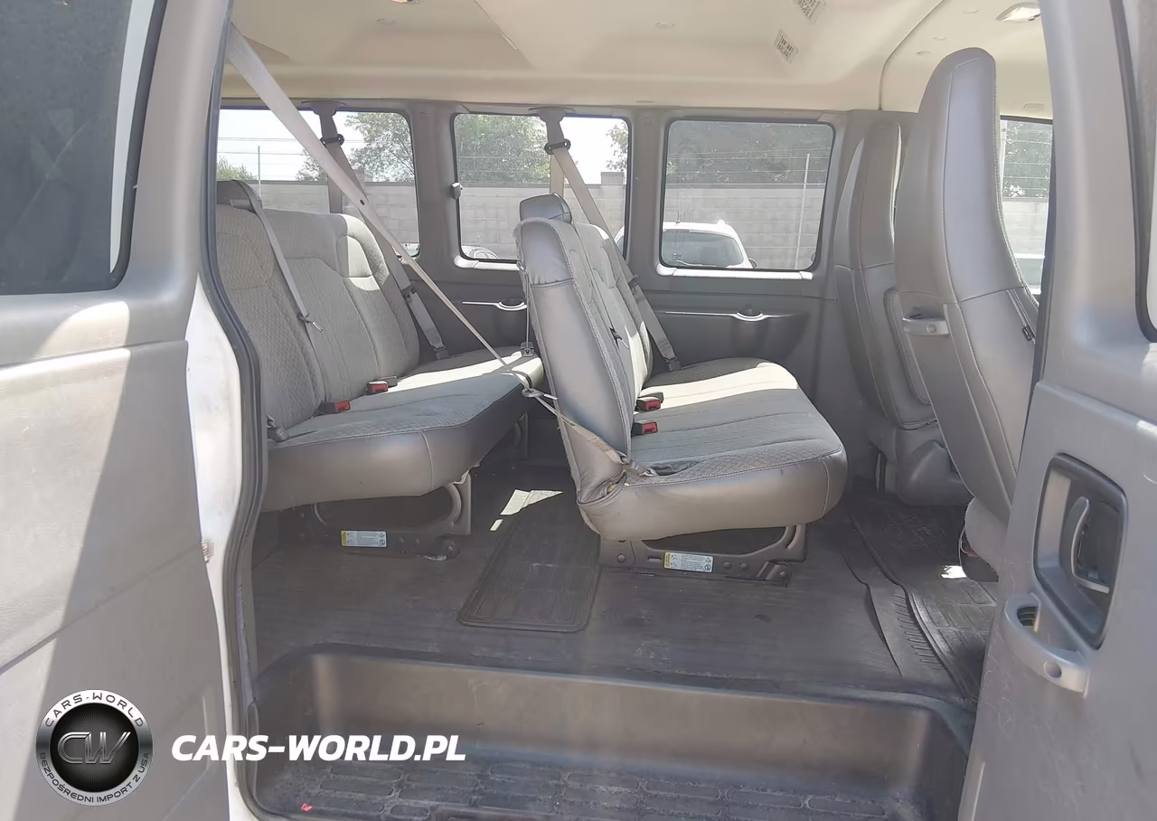 2016 Chevrolet Express 3500 Lt VIN:1GAZGPFG8G1317828 - 8