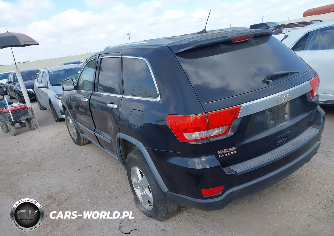 2012 Jeep Grand Cherokee Laredo VIN:1C4RJEAG4CC222931 - 3