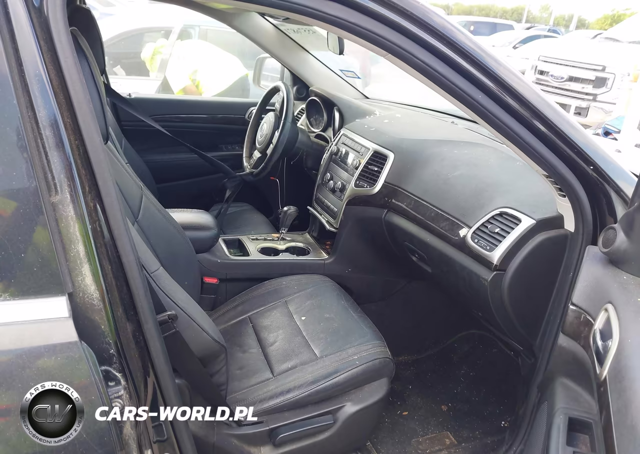 2012 Jeep Grand Cherokee Laredo VIN:1C4RJEAG4CC222931 - 5