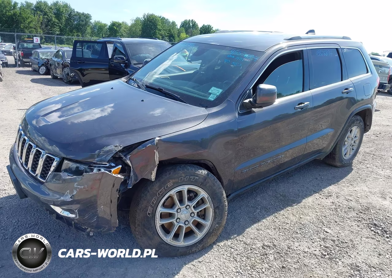 2018 Jeep Grand Cherokee Laredo E 4X4 VIN:1C4RJFAG1JC432096 - 2