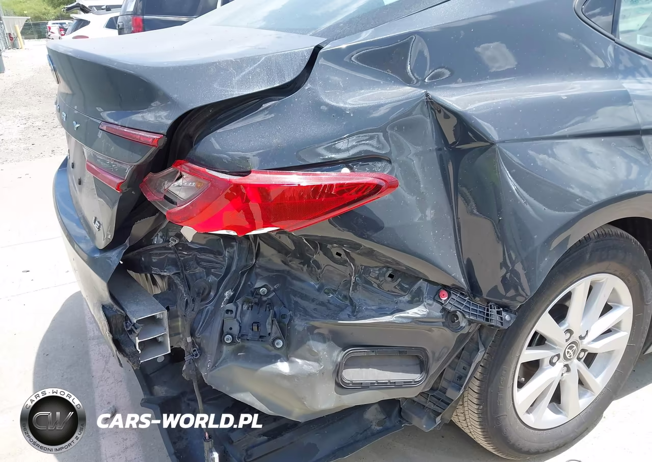 2025 Toyota Camry Le VIN:4T1DAACK3SU094657 - 18