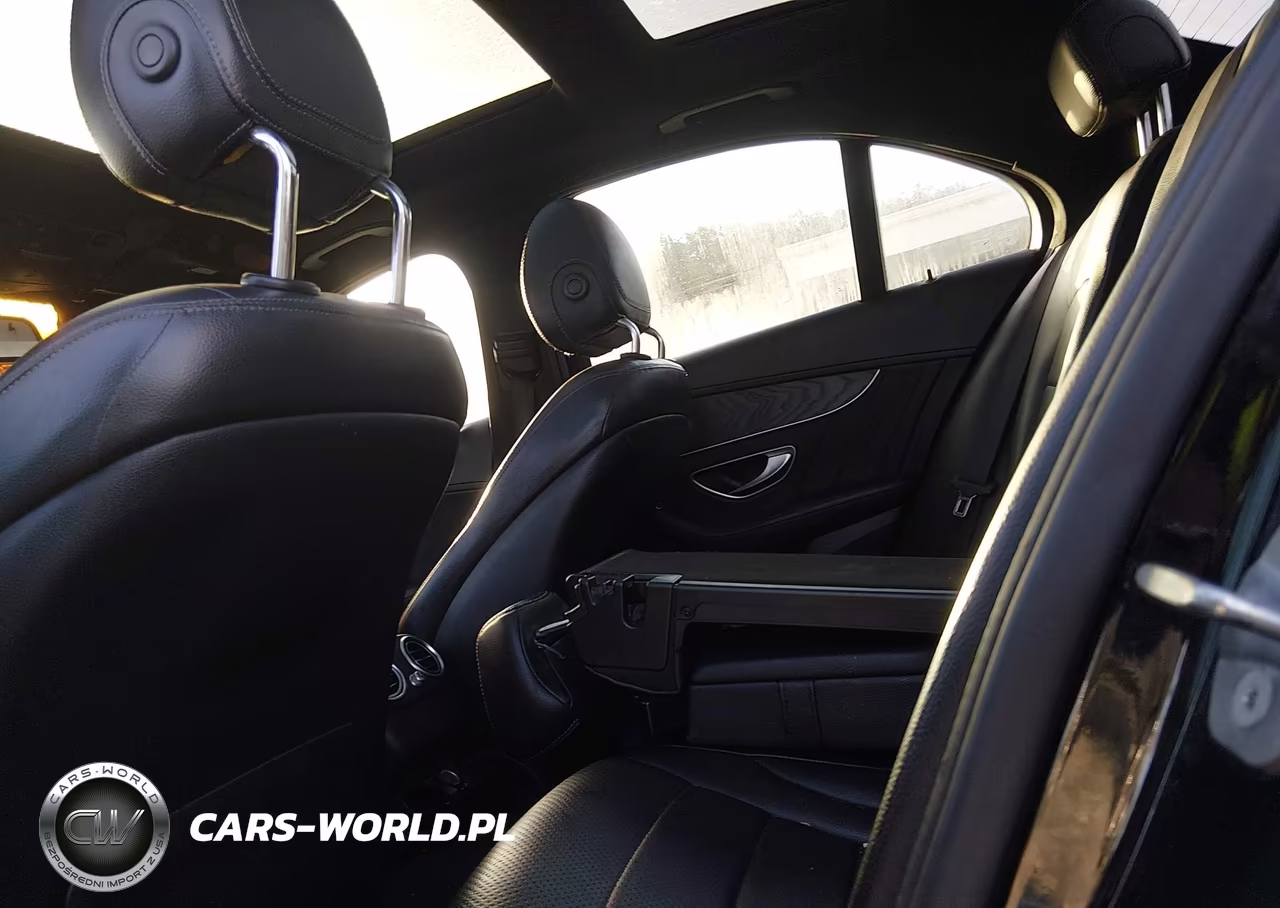 2017 Mercedes-Benz C 300 Sport VIN:55SWF4JBXHU229572 - 8