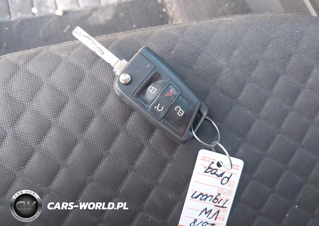 2018 Volkswagen Tiguan 2.0T S VIN:3VV0B7AXXJM065033 - 11