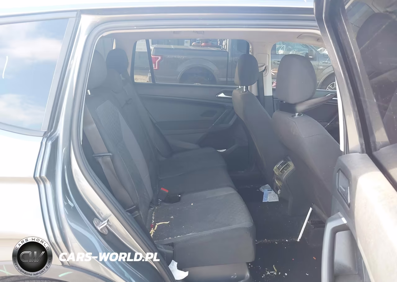 2018 Volkswagen Tiguan 2.0T S VIN:3VV0B7AXXJM065033 - 8