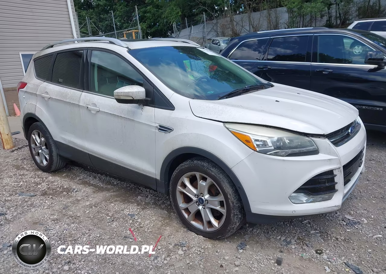 2015 Ford Escape Titanium – zdjęcie 1 z 18